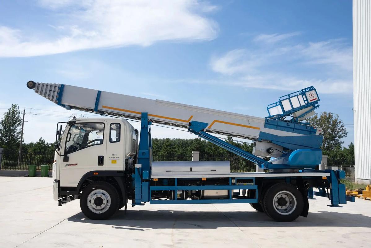 小板镇云梯上料车租赁费用