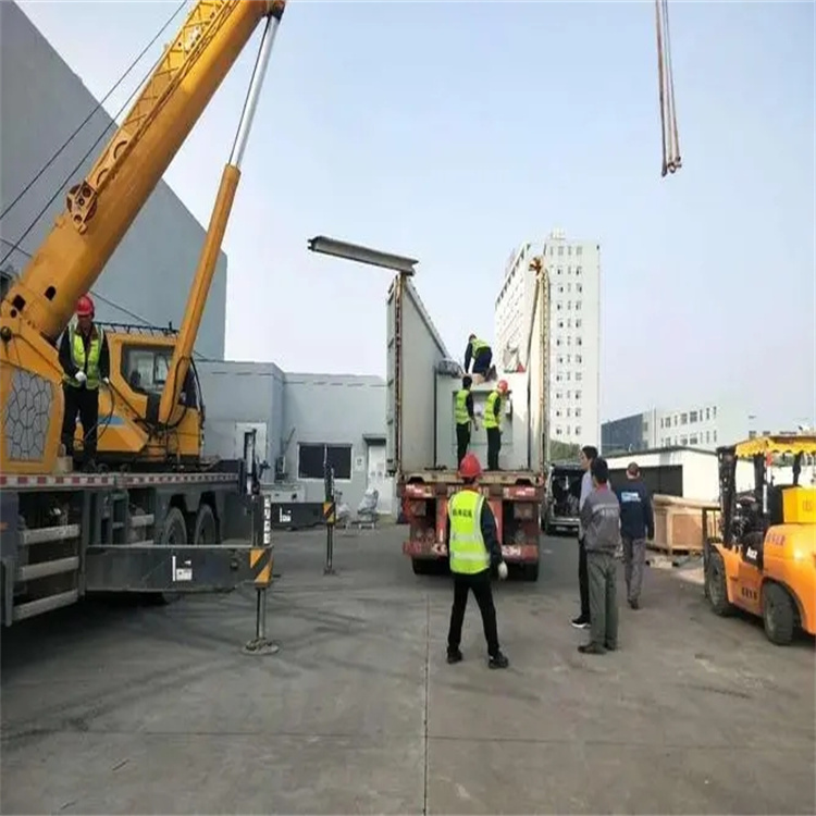 小板镇如何找到附近的吊车救援服务